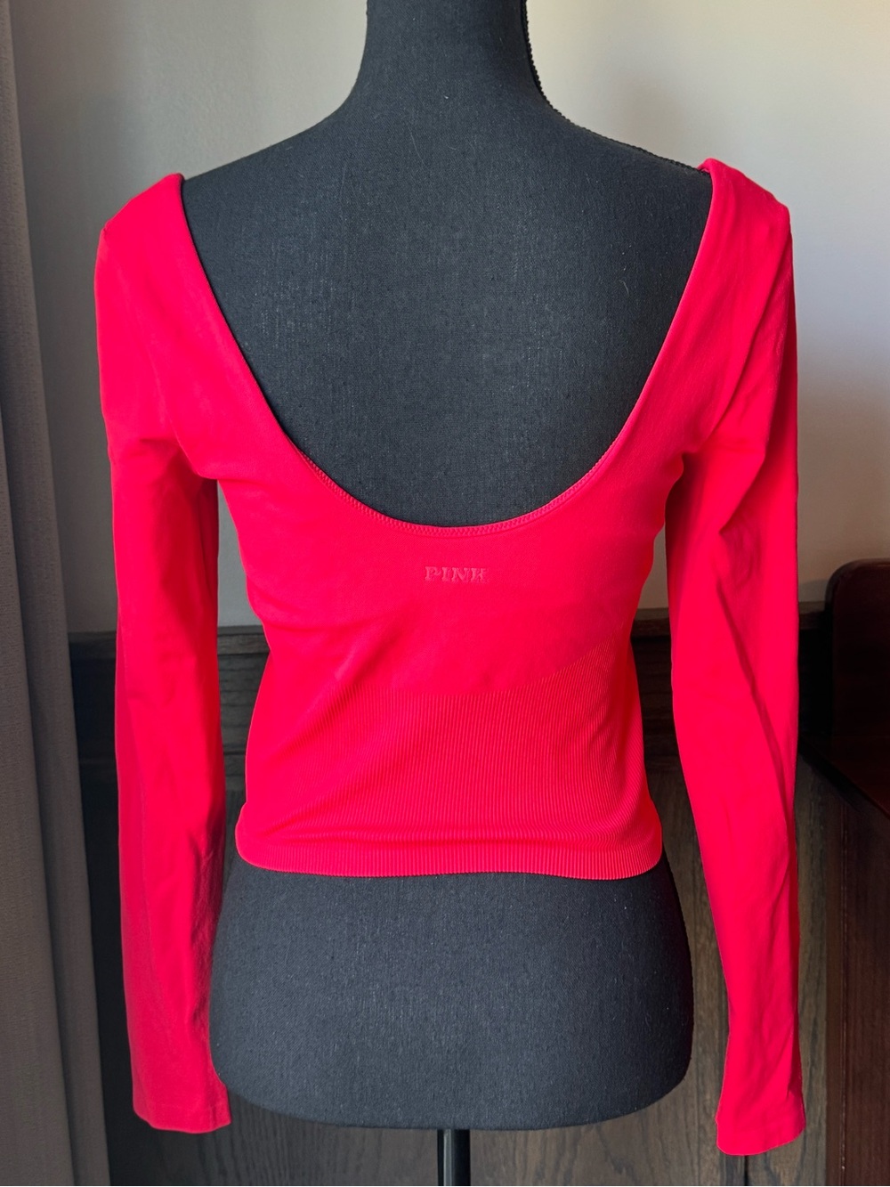 PINK Victoria's Secret Long Sleeve Sweetheart Crop Top - Bright Pink - Picture 4 of 7